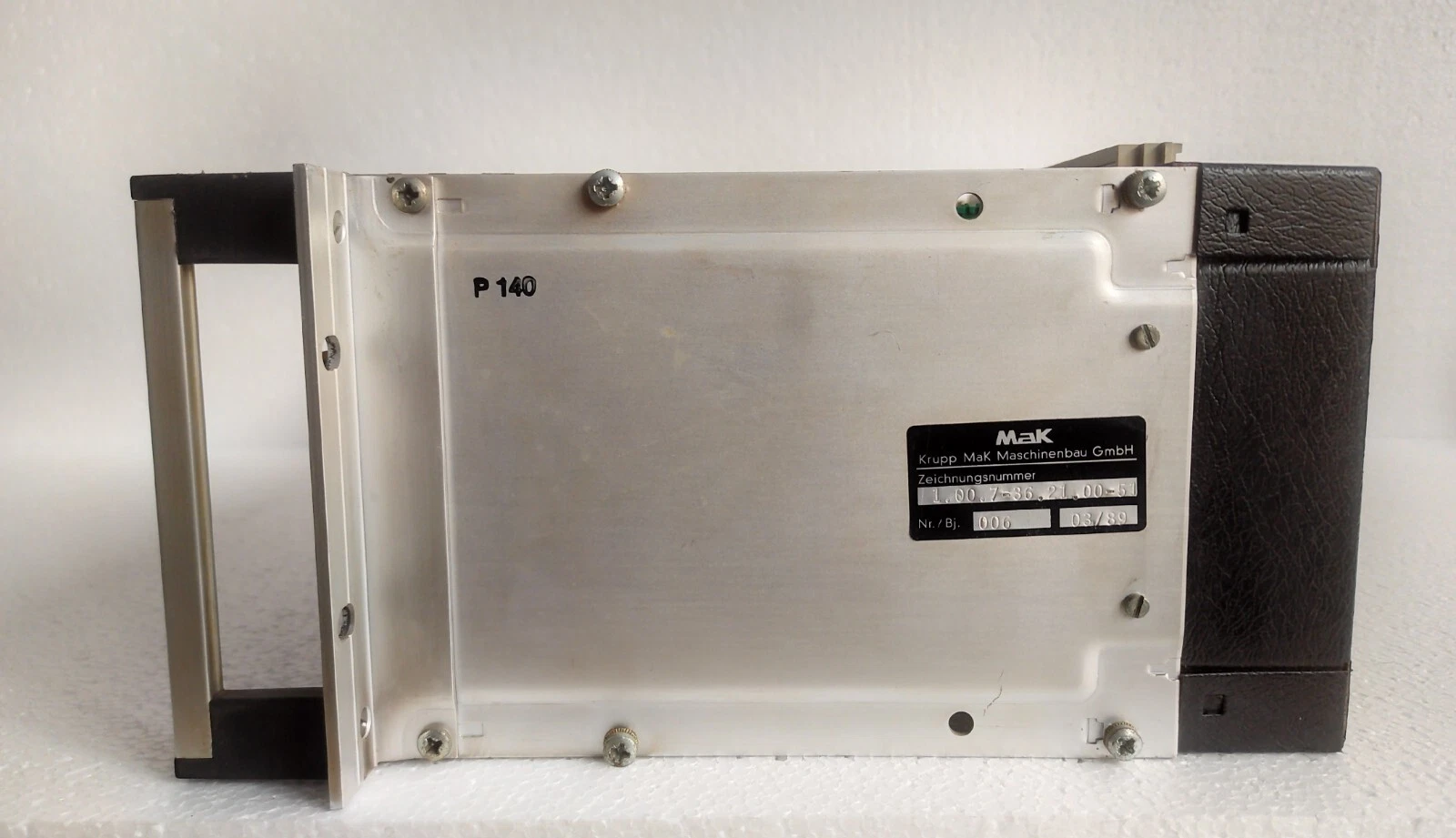 admin/uploads/uploads/MaK Caterpillar Card Rack, No Back Enclosure Cover_1.webp